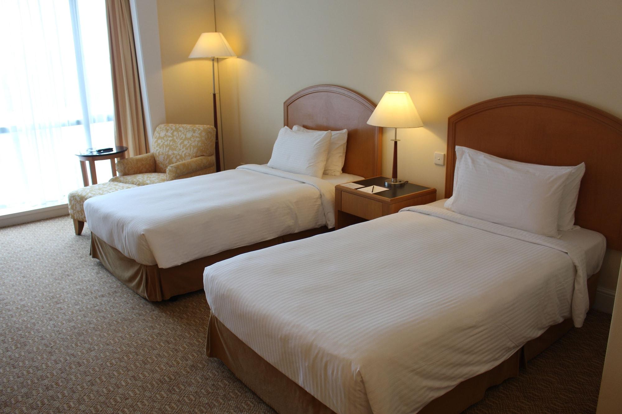 Royale Chulan Seremban Bagian luar foto A room at the hotel