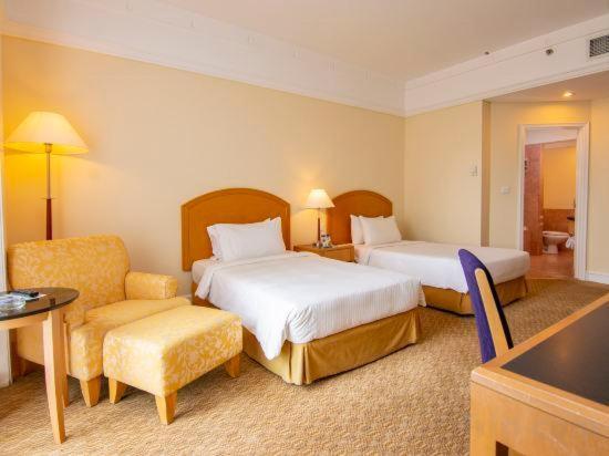 Royale Chulan Seremban Bagian luar foto A room at the hotel